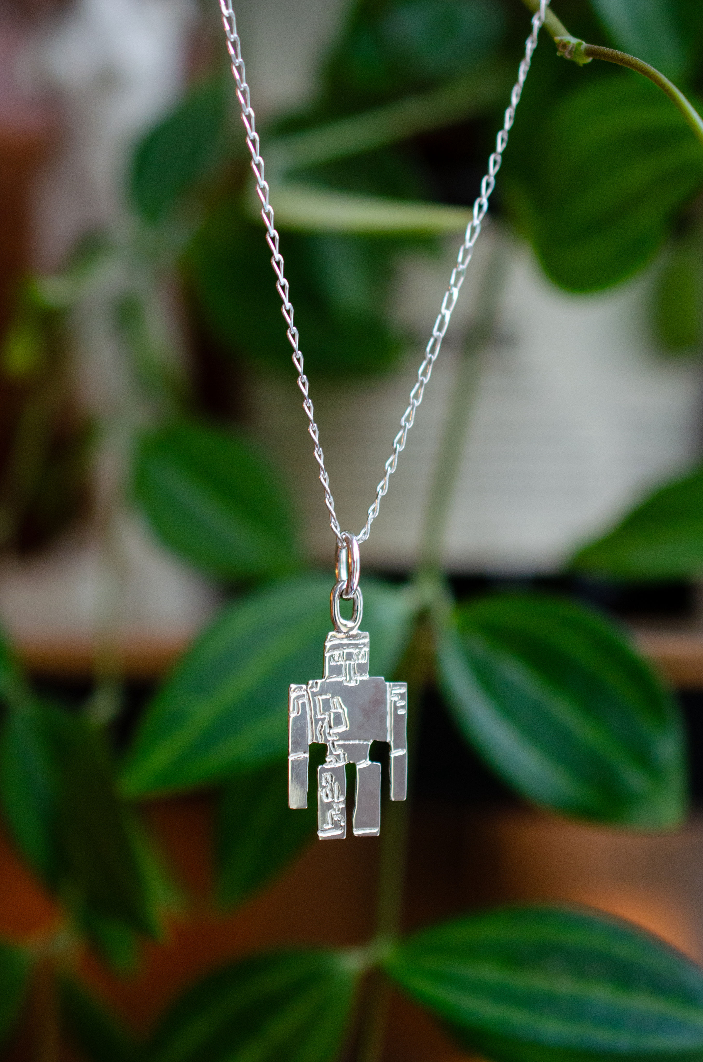 Le petit gardien : golem de fer en argent 925