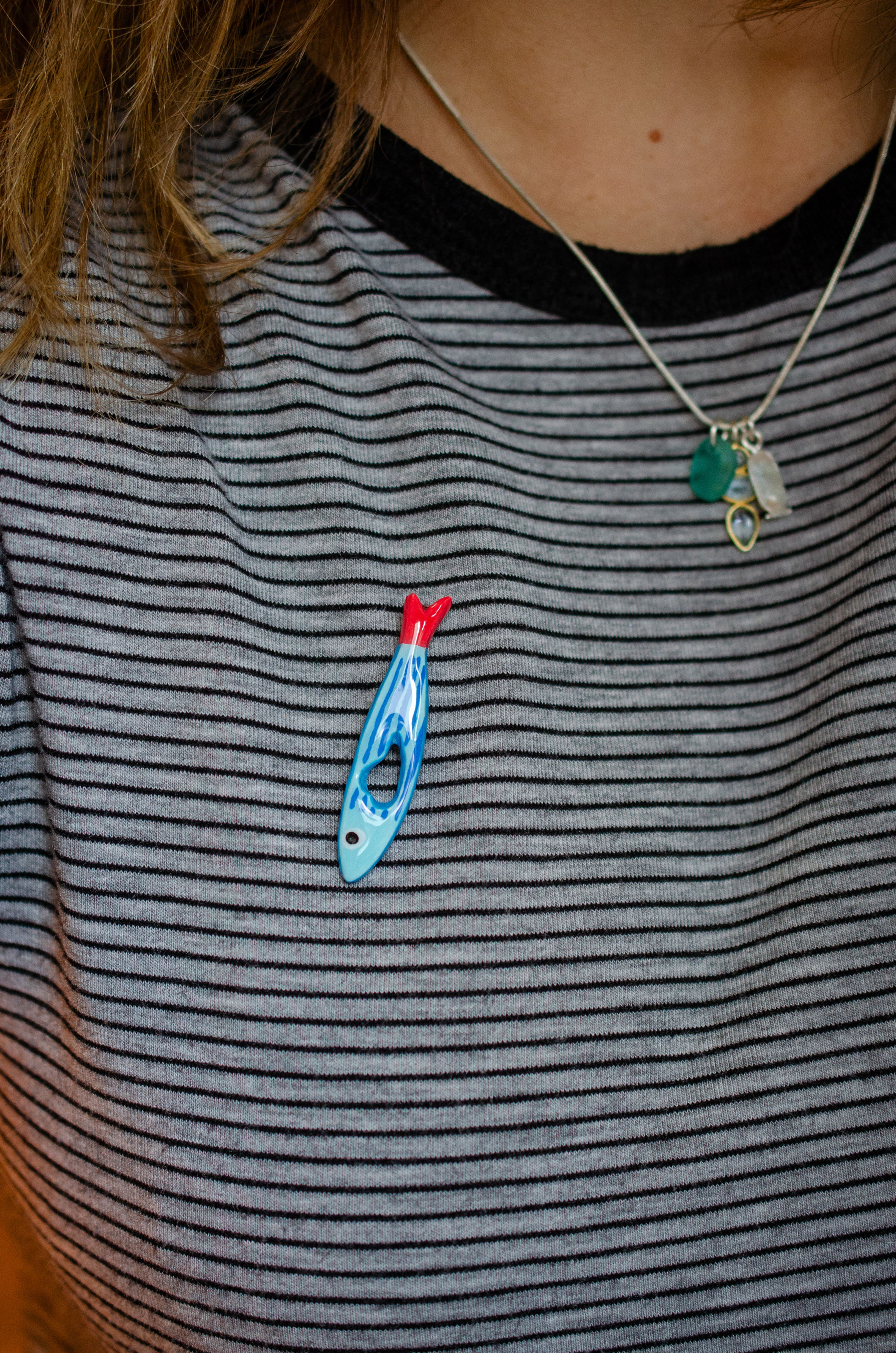 Broche Porte-Lunettes - Poisson aimanté bleu