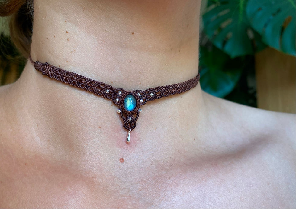 サムネイル： Modèle Cassiopée en macramé personnalisable