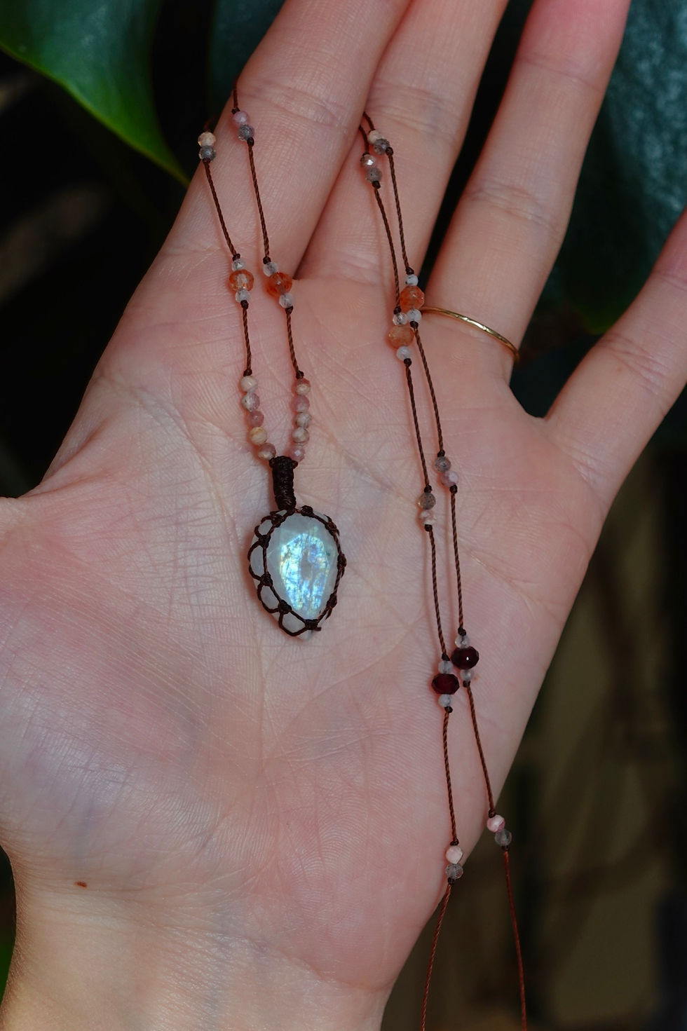 Miniatura: Sautoir en macramé Labradorite blanche