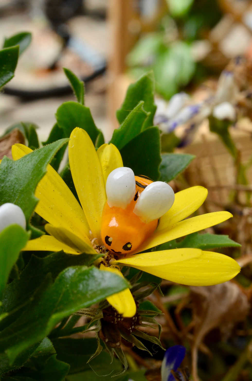 Miniatura: Pins Abeille «Petite ouvrière»🐝