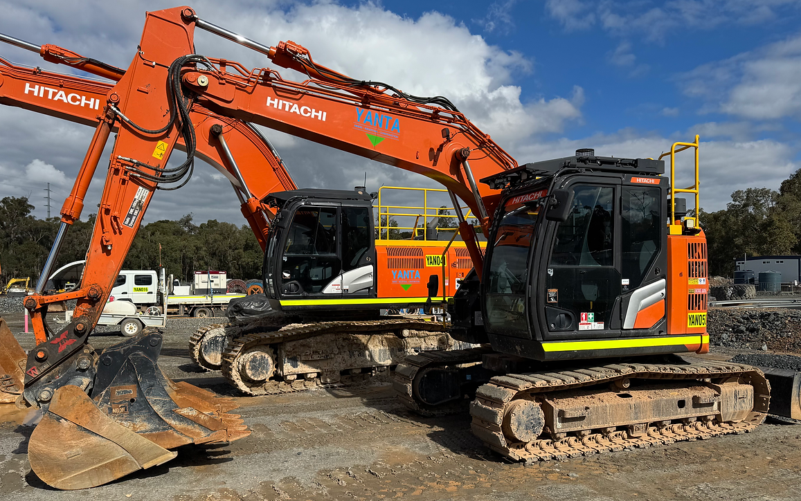 13.5 and 36 Tonne excavators.heic