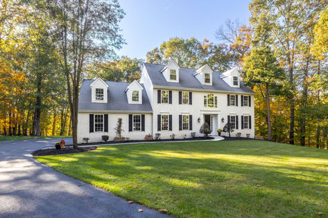 Expert luxury real estate photographer near King of Prussia, Conshohocken, Lansdale, Hatboro, and other Bucks & Montgomery County towns.