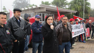 SINPACEL Realiza Protesto na Melitta.