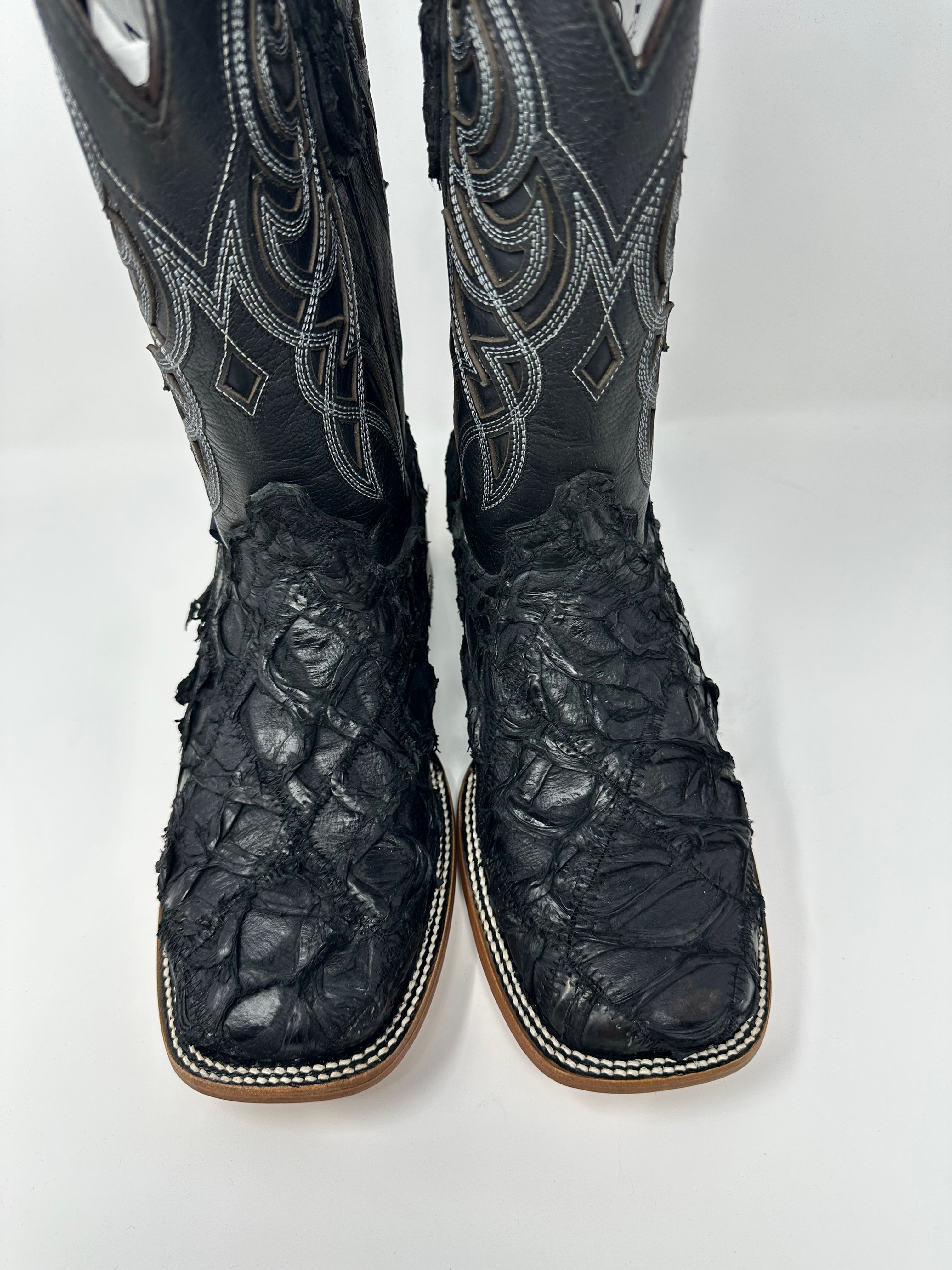 Piraruca Cross Stitch Boots Black