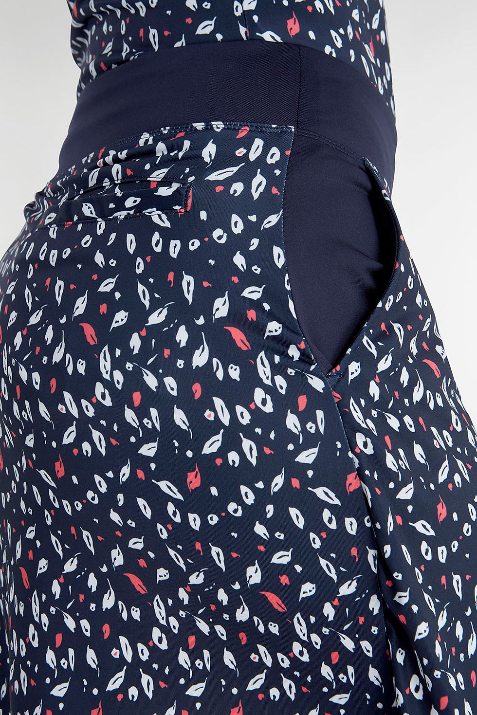 Thumbnail: Green Lamb Ladies Melissa Printed  Skort Leaf Print