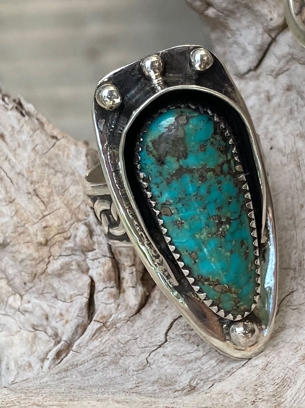 Thumbnail: Long stone ring
