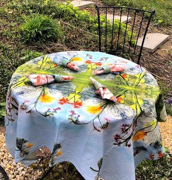 Thumbnail: Table Dress and Picnic Cloth - Trillium