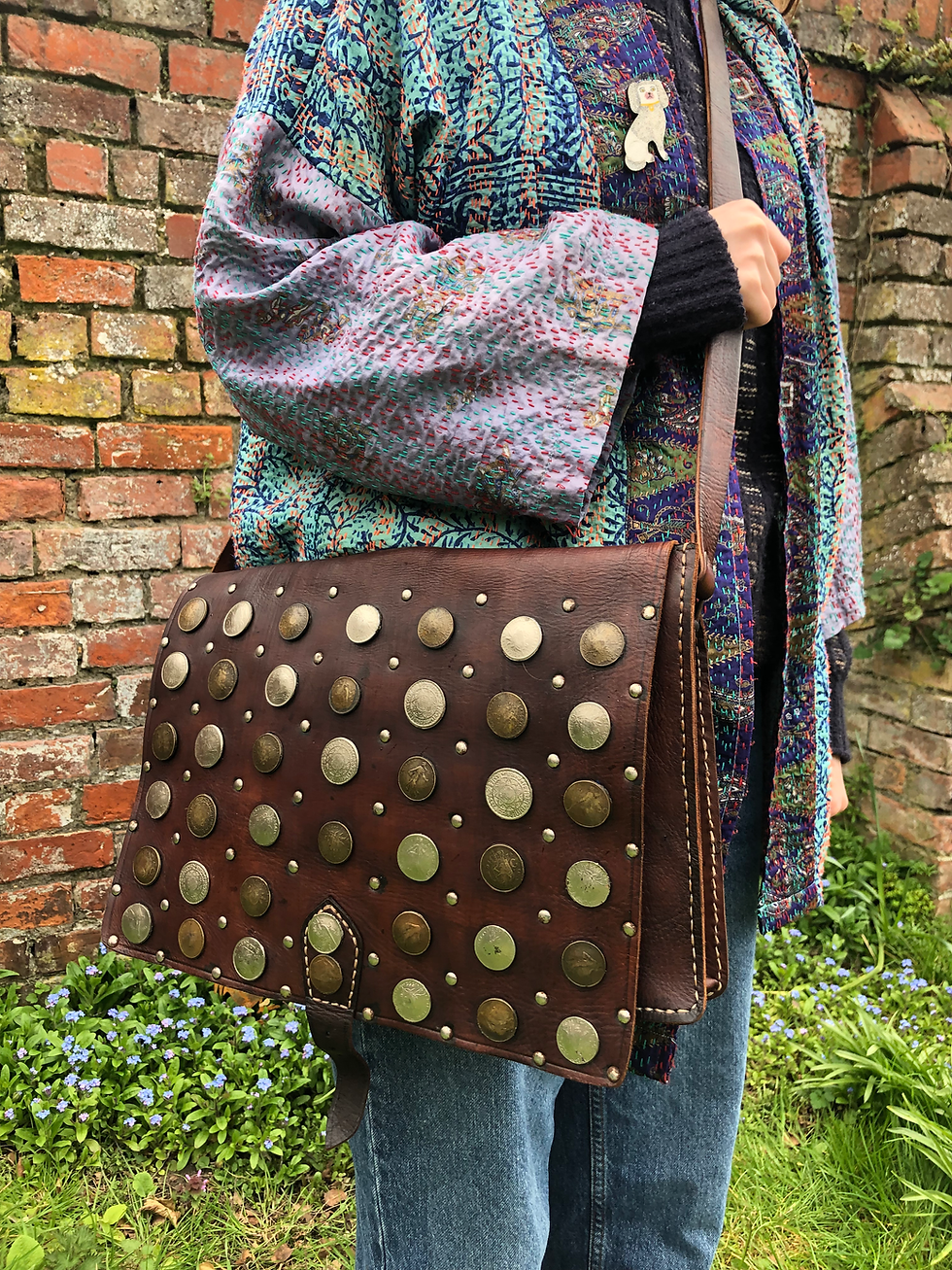 Thumbnail: Large Vintage Leather Coin bag