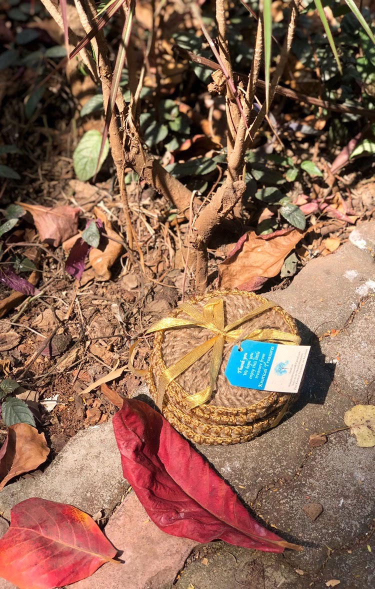 Thumbnail: Jute trivets with gold edging