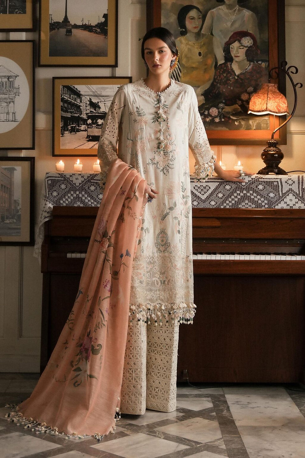 Sana Safinaz Luxury Lawn 2025