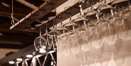 Pinot-Noir-Wine-Glasses-2