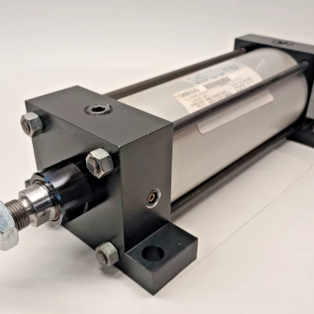 Norgren A0977B1 Cylinder 3-1/4 bore x 7 stroke REV #3 250psi