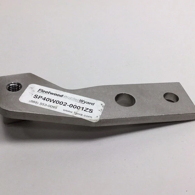 Fleetwood Goldco Wyard SP40W002-0001ZS Bracket Stainless 5" x 1-1/4"