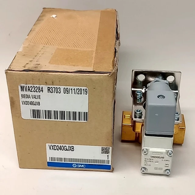 SMC VXD240GJXB Solenoid 2 Way Media Valve 3/8" FNPT Ports With Mounting Bracket