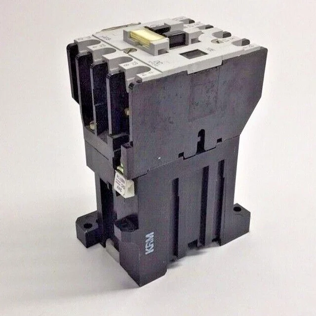 Allen Bradley 100-A18NZ3 Used Series B Contactor 24VDC 100-A18NZ*3