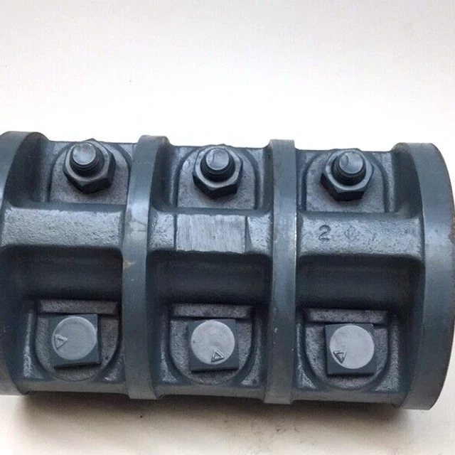 Coupling 2512834 Two Piece Clamp 2 ID X 5-1/2 OD X 8-3/4" Length Keyway