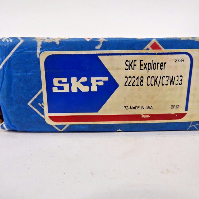 SKF Explorer 22218 CCK/C3W33 Spherical Roller Bearing, photo 2