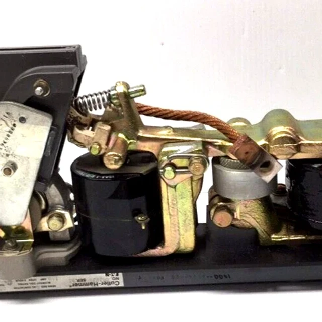 Cutler Hammer C82FJ1 DC Contactor Nema 4 Max 600V Blow Out Coil Rating 150A