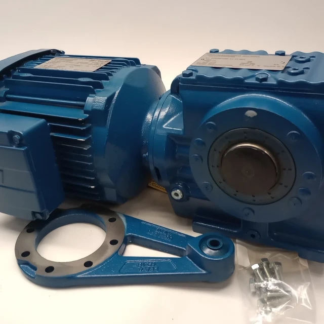 SEW Eurodrive SA57/TDRE90M4-14.24 Gear Motor 3ph 1.5hp 230/460V Ratio 14.24:1
