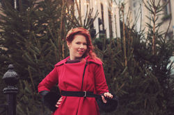 Manteau en cachemire rouge little red zawann créateur de mode à lille 5