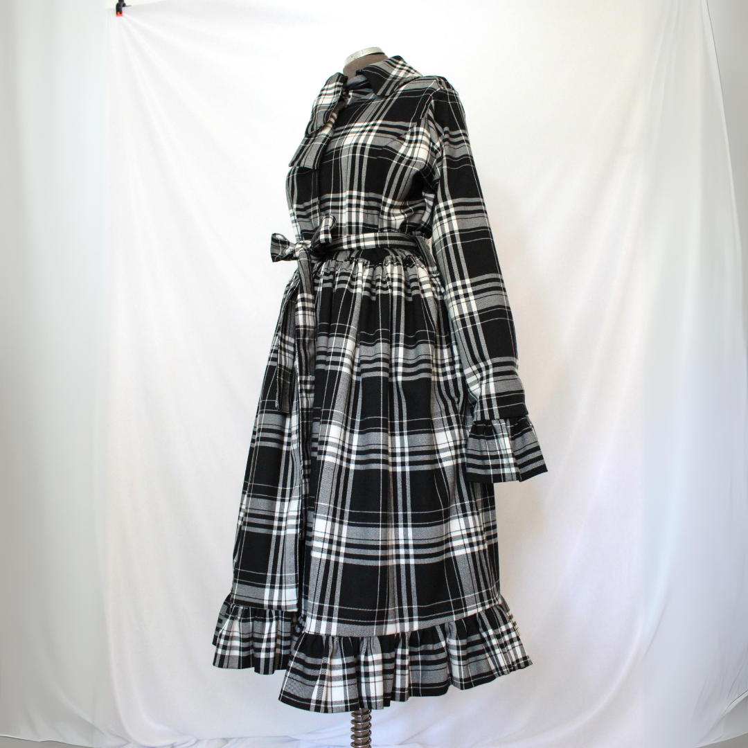 🎩 Manteau Dagda – L’élégance intemporelle du tartan revisité