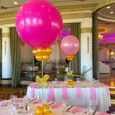 Carousel Balloon Centerpiece in Pink & Gold