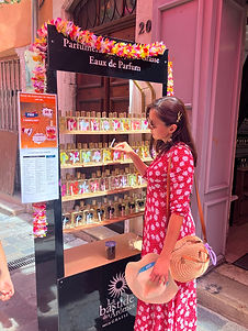 グラース旧市街の石畳と中世の街並み|コートダジュール