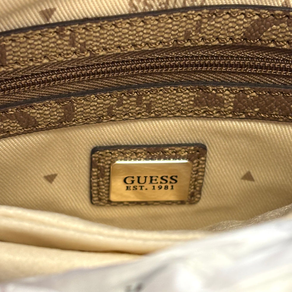 Miniatura: GUESS Gerty con tracollina pelle e acciaio