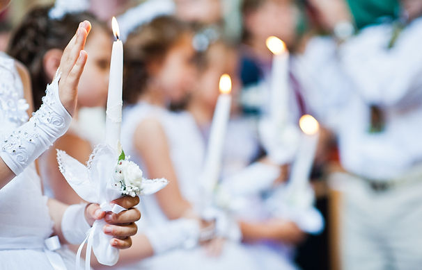 Les filles à la première communion