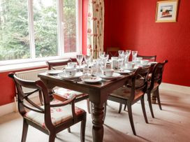 Dining Room.jpeg