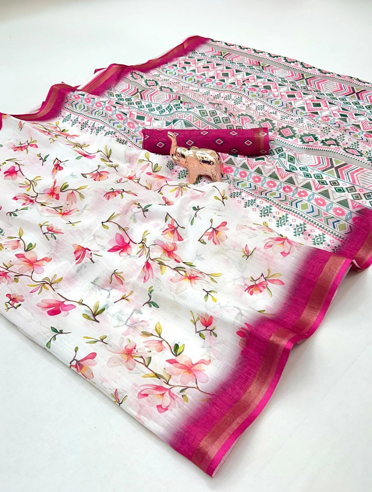 2SD gratitude Printed Daily Wear Linen Saree (Pink)