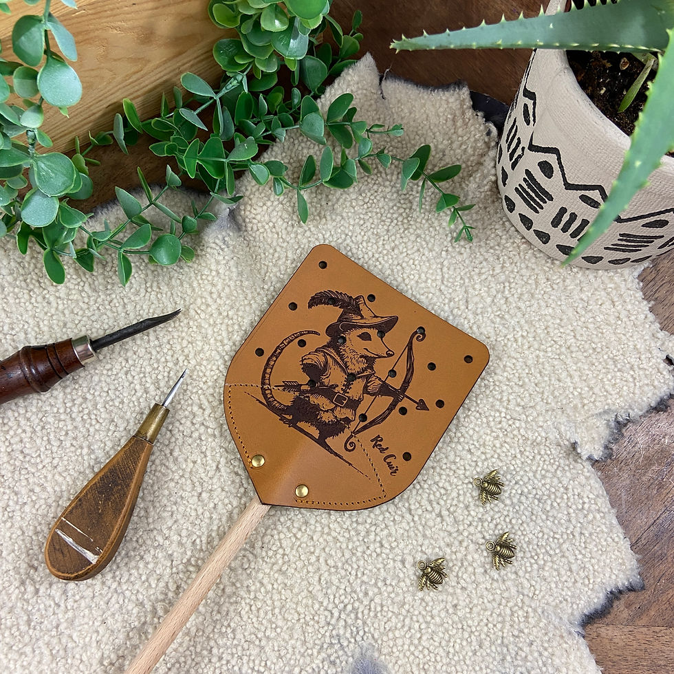 Miniature : Tapette à mouches en cuir artisanale – Mousquetaire
