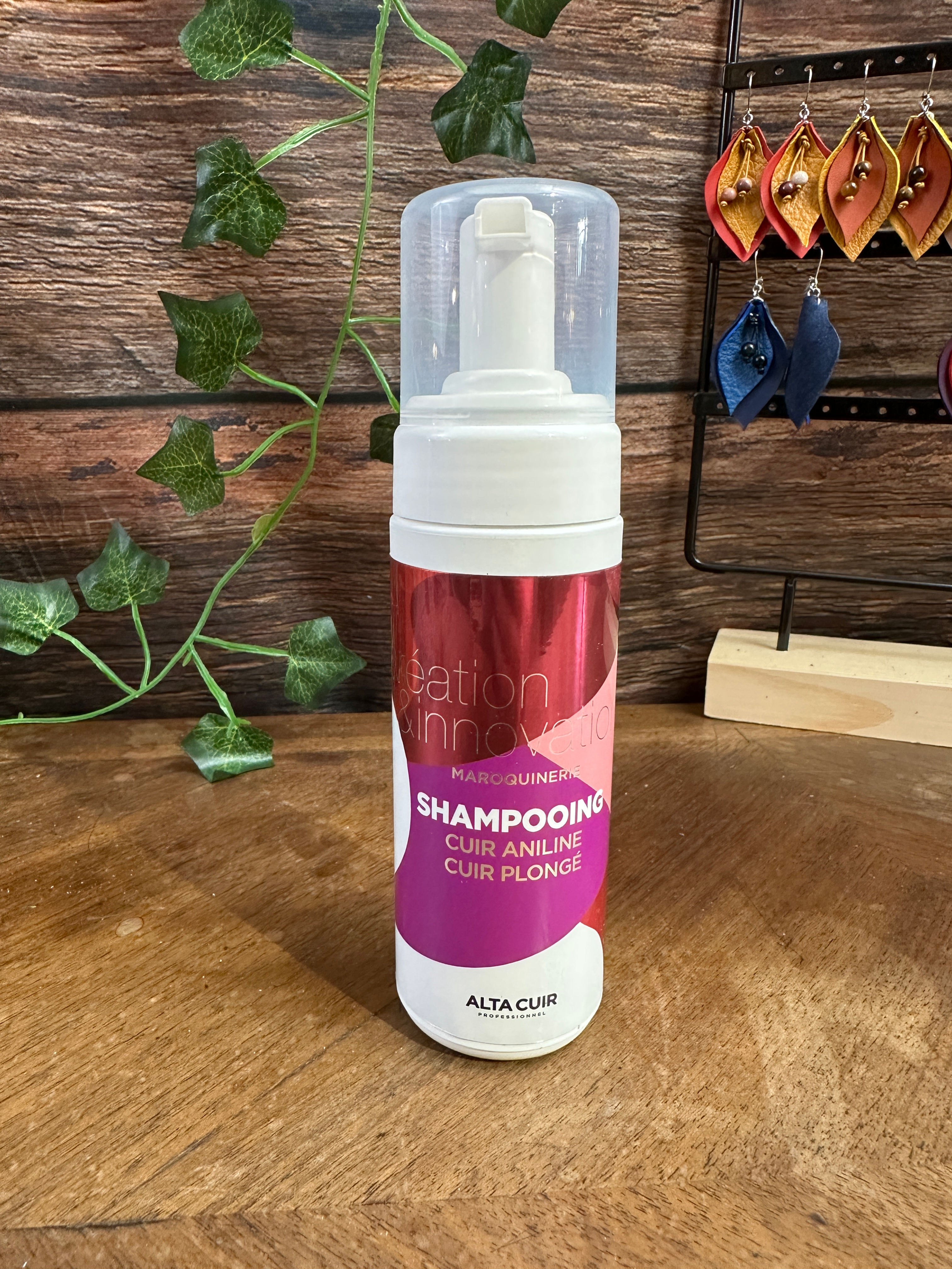 Shampoing cuir Alta Cuir – nettoyant doux pour accessoires Red Cuir