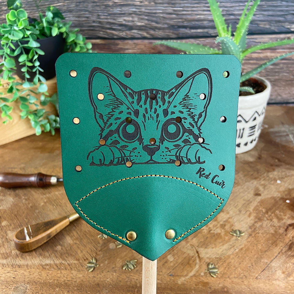 Miniature : Tapette à mouches en cuir artisanale – Chat