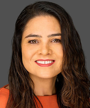 Nicole Barrett2058 retouch linkedin.jpg