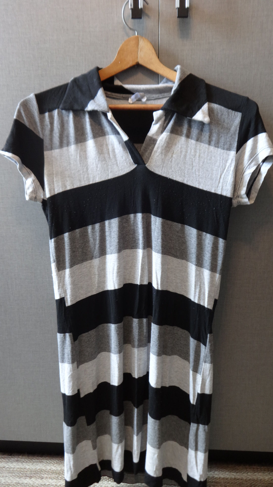 Vestido polo listrado