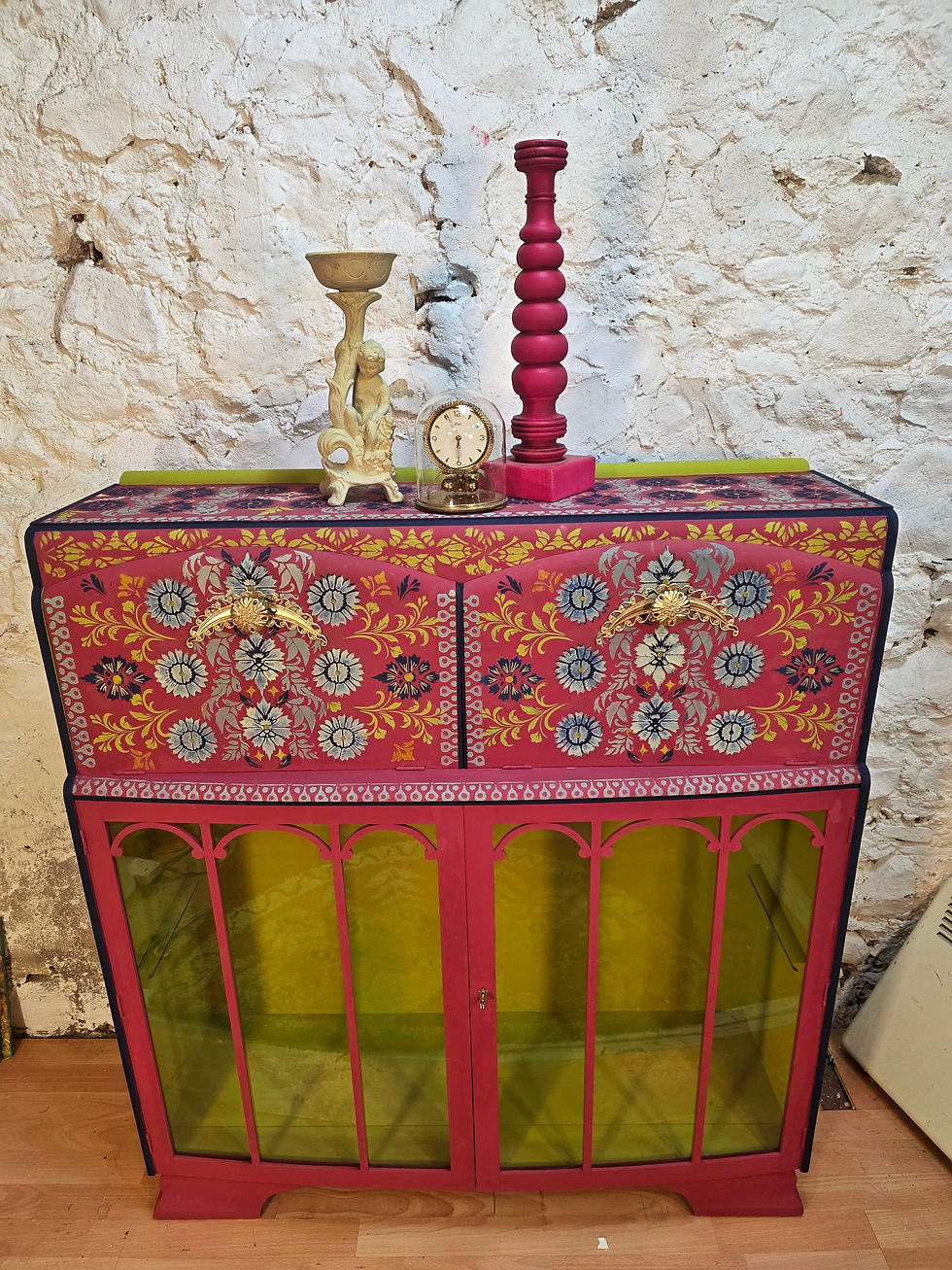 Thumbnail: Retro stylish cabinet