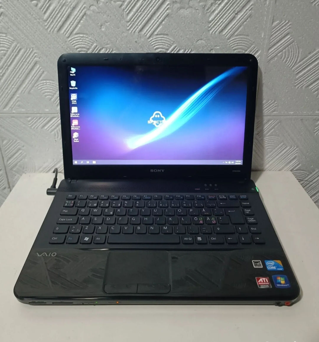Sony Vaio 14 inch i3 4gb 500gb