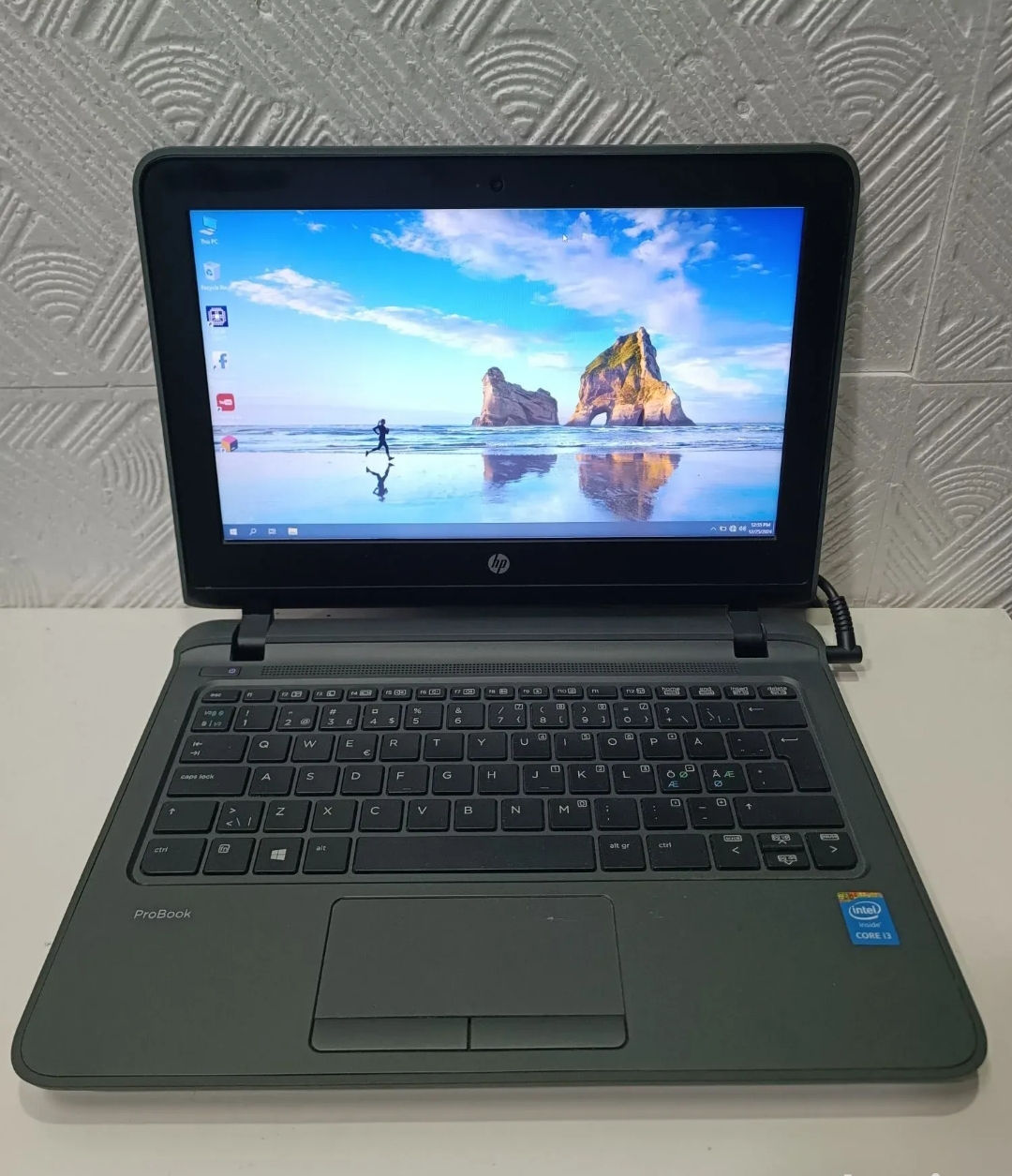 Hp Probook 11 G1 i3 5gen 4gb 128ssd 11.6inch