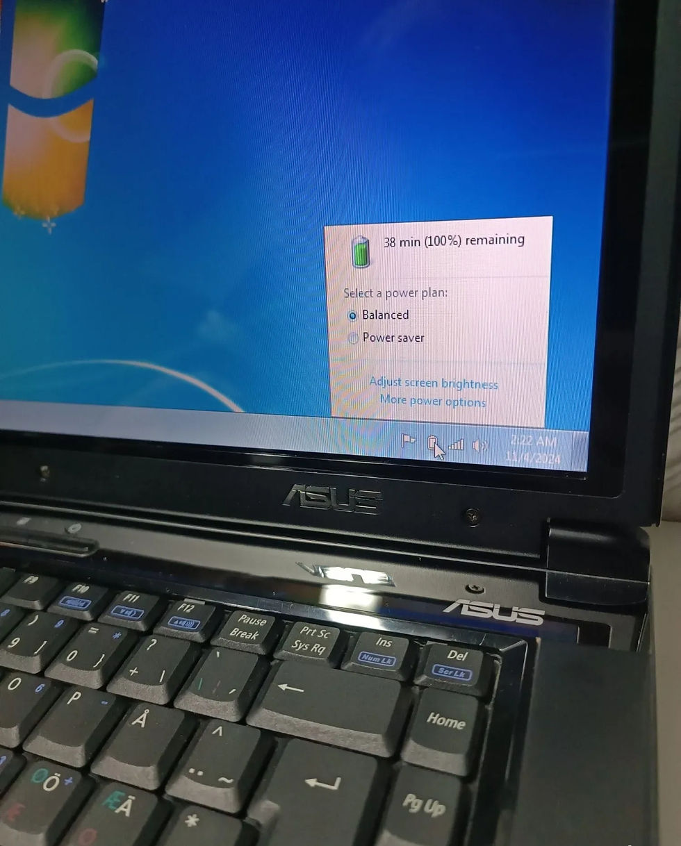 Thumbnail: Asus 15.4 T3200 3gb 160gb wifi hdmi