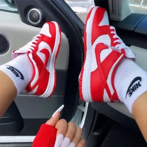 SB Dunk Low University Red