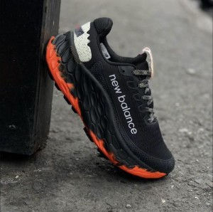 New Balance Freshfoam Black Orange