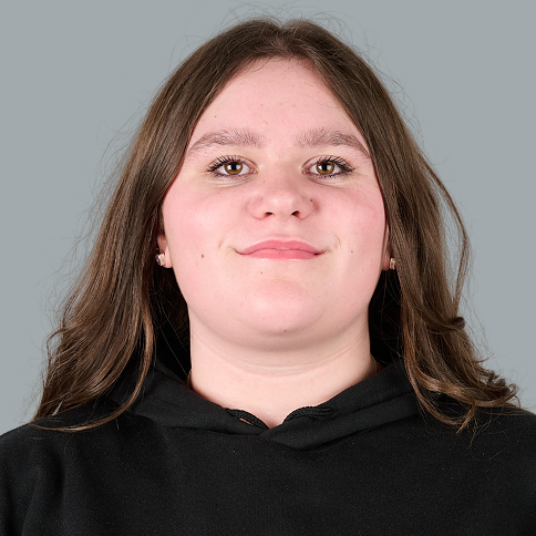 Headshot of a young woman