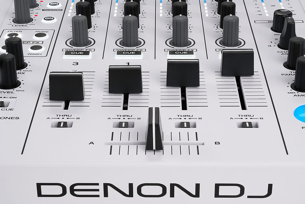Miniature : DENON DJ SC LIVE 4 WHITE EDITION