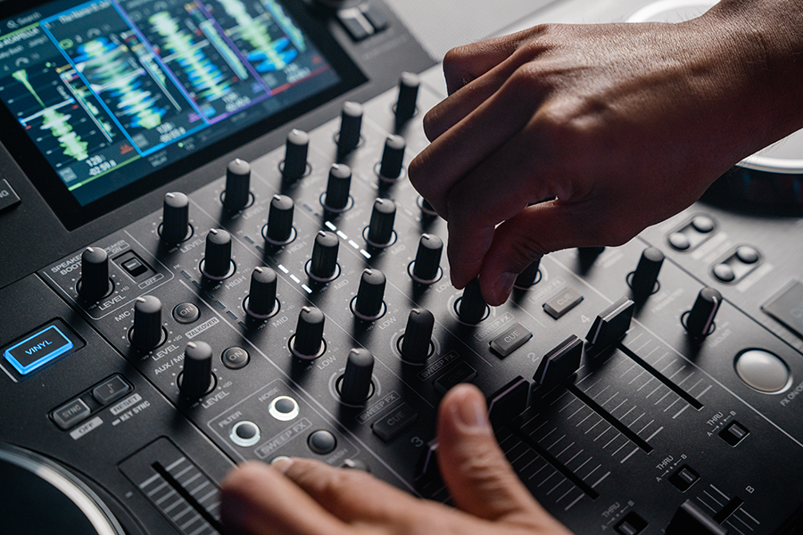 Miniature : DENON DJ SC LIVE 4