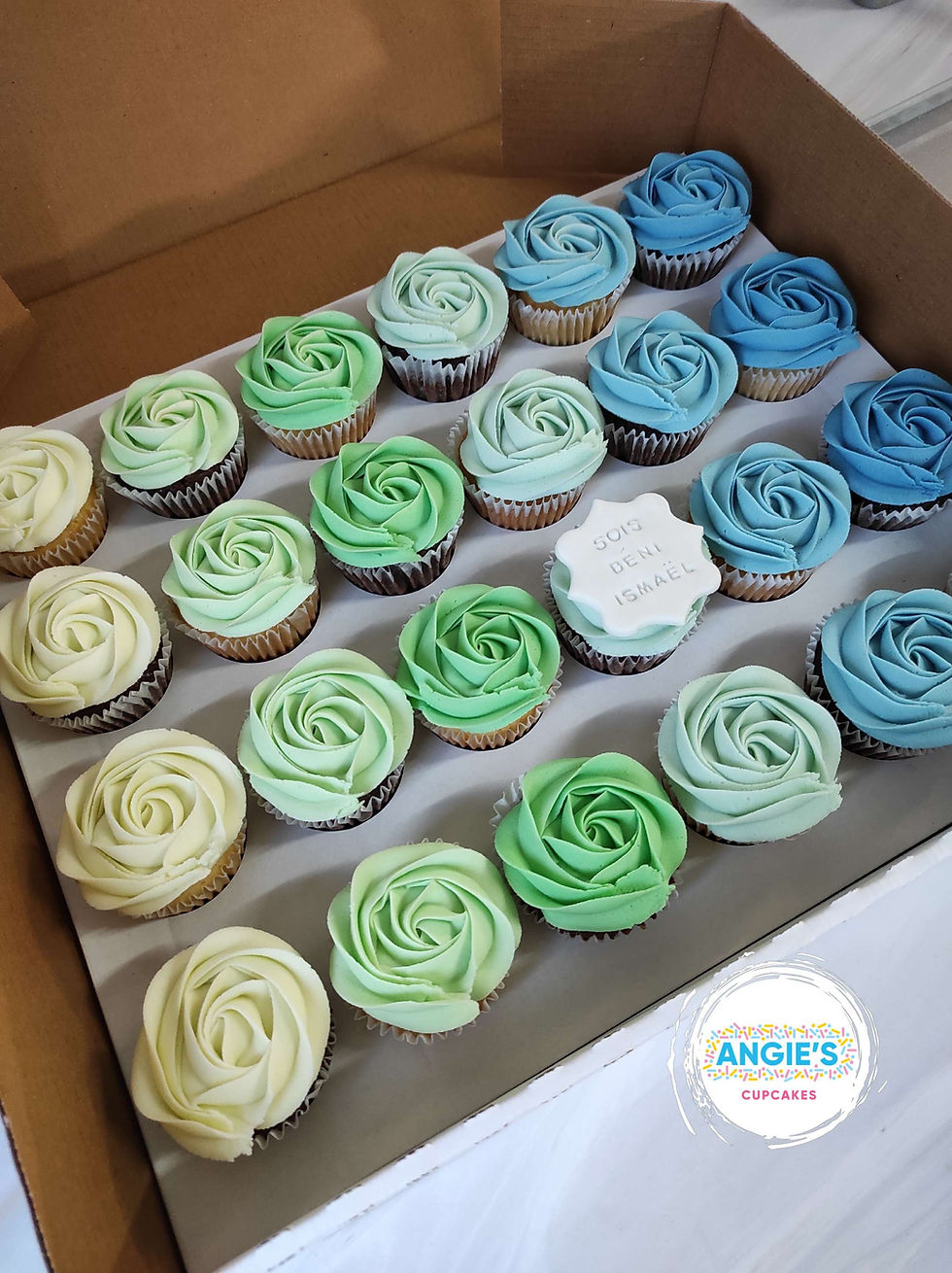 Miniature : Palette 24 cupcakes