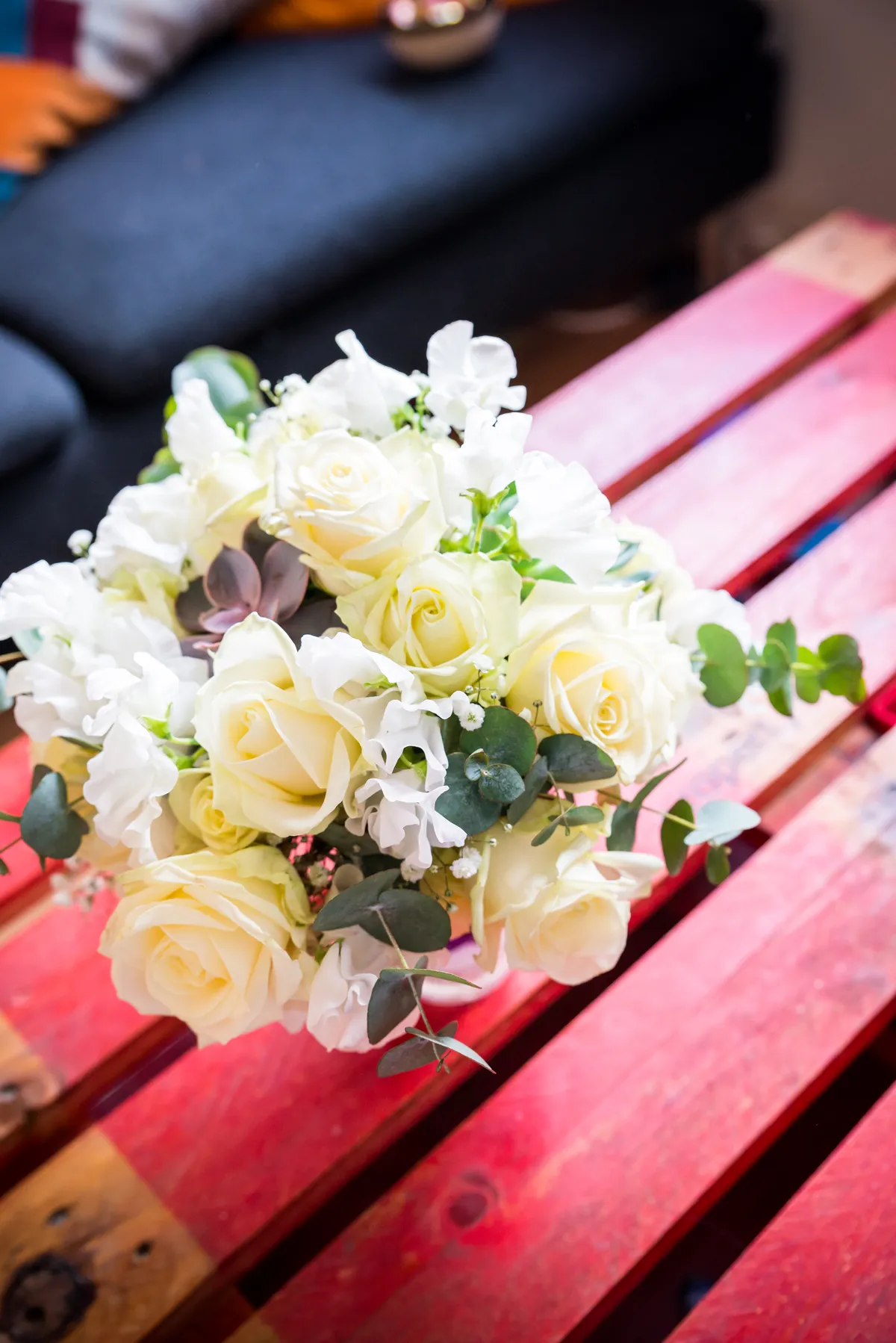 Photo mariage Megève – bouquet mariée détail élégant mariage