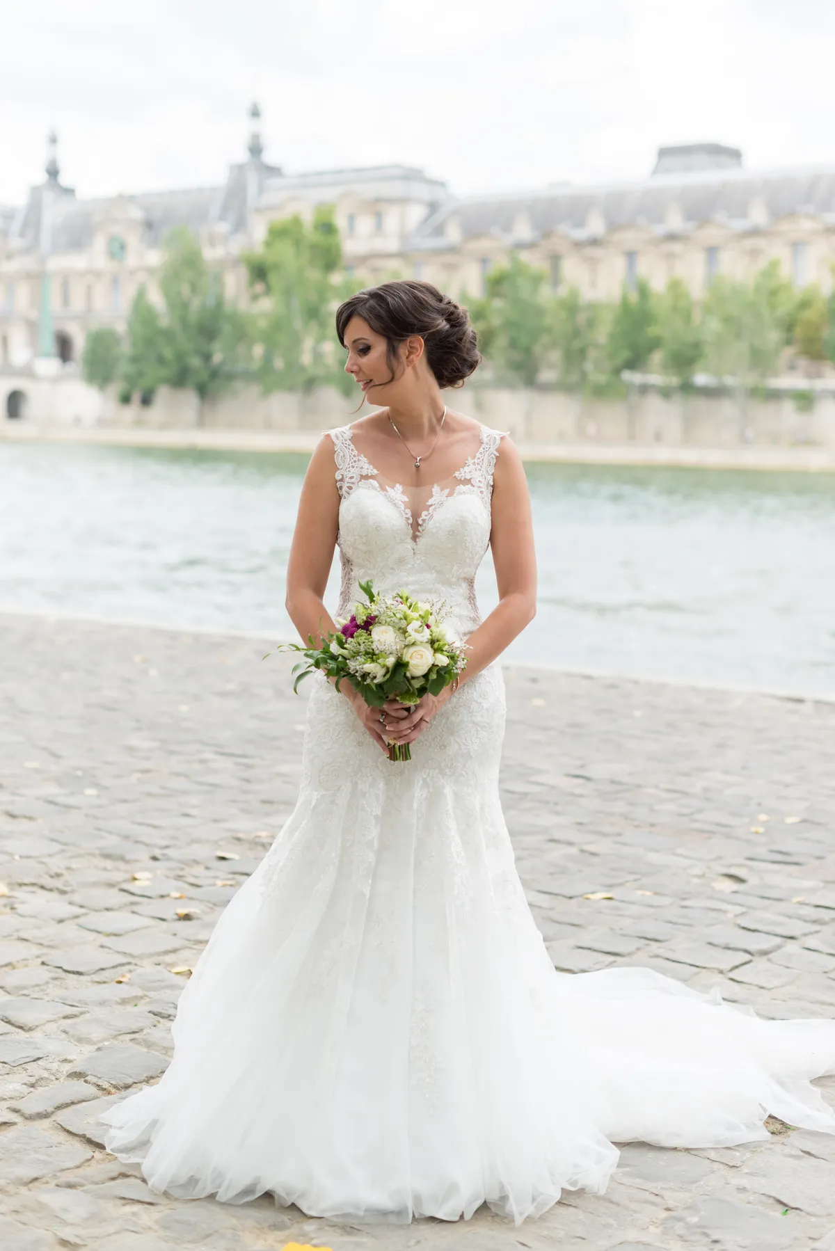 Photo mariage Saint-Jorioz – portrait mariée élégant naturel