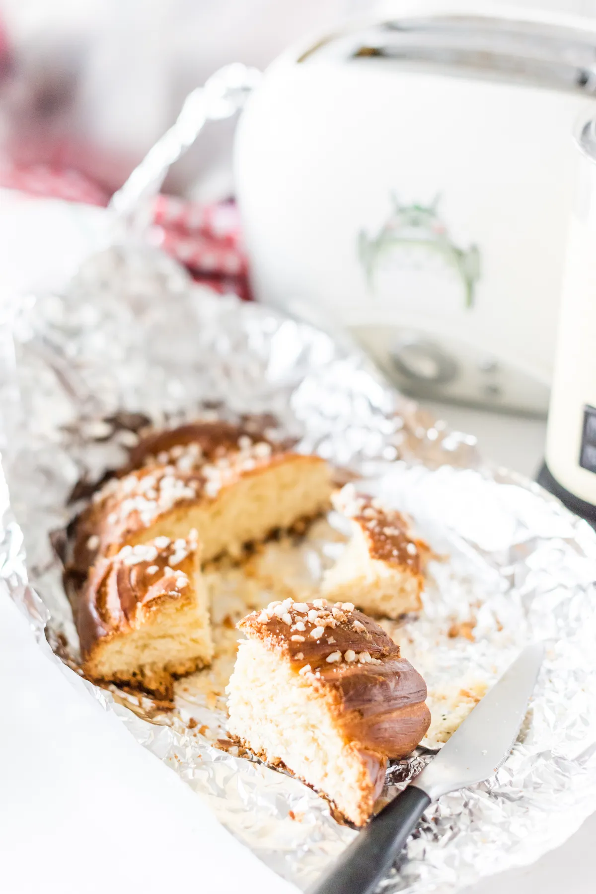Photographe mariage Talloires – détail brioche sucre préparatifs mariage